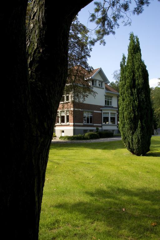 B&B Bloemenweelde Генк Экстерьер фото